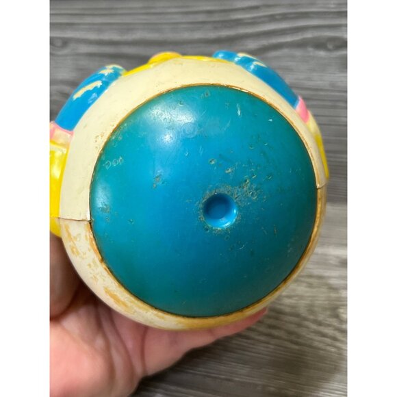 Vintage Yellow Clown Roly Poly Toy: Retro Nursery Jingle - Picture 5 of 6